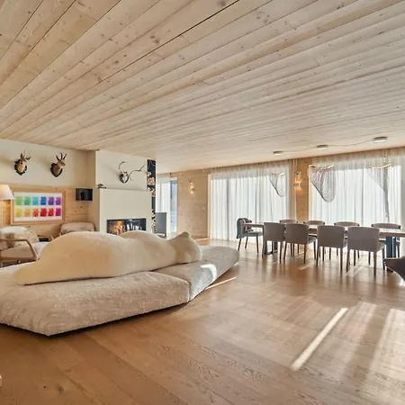 Chesa Wolf Apartment *
