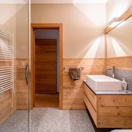 Chesa Wolf Apartment