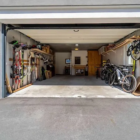 Chesa Wolf Apartment