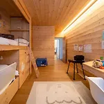 Chesa Wolf Apartament *